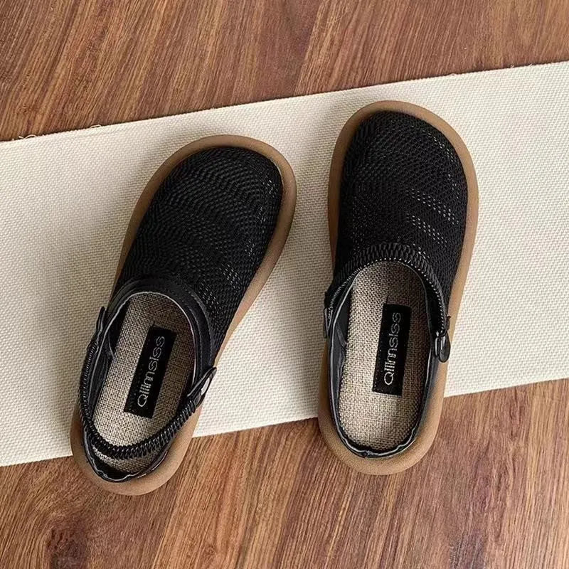 Breathable linen slip-on shoes with mesh lining and rubber soles in milky white colour
