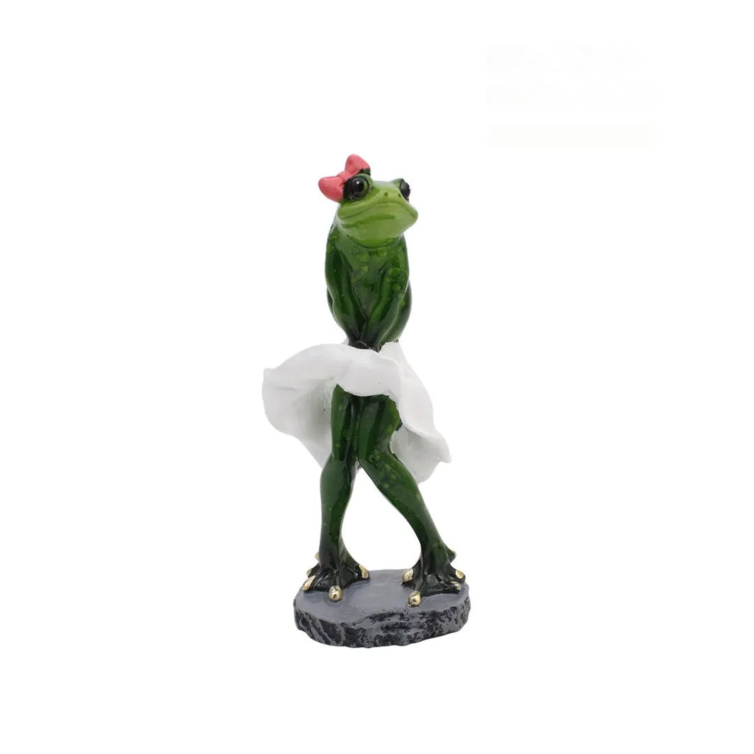 Pastoral style resin frog decoration for home interior display