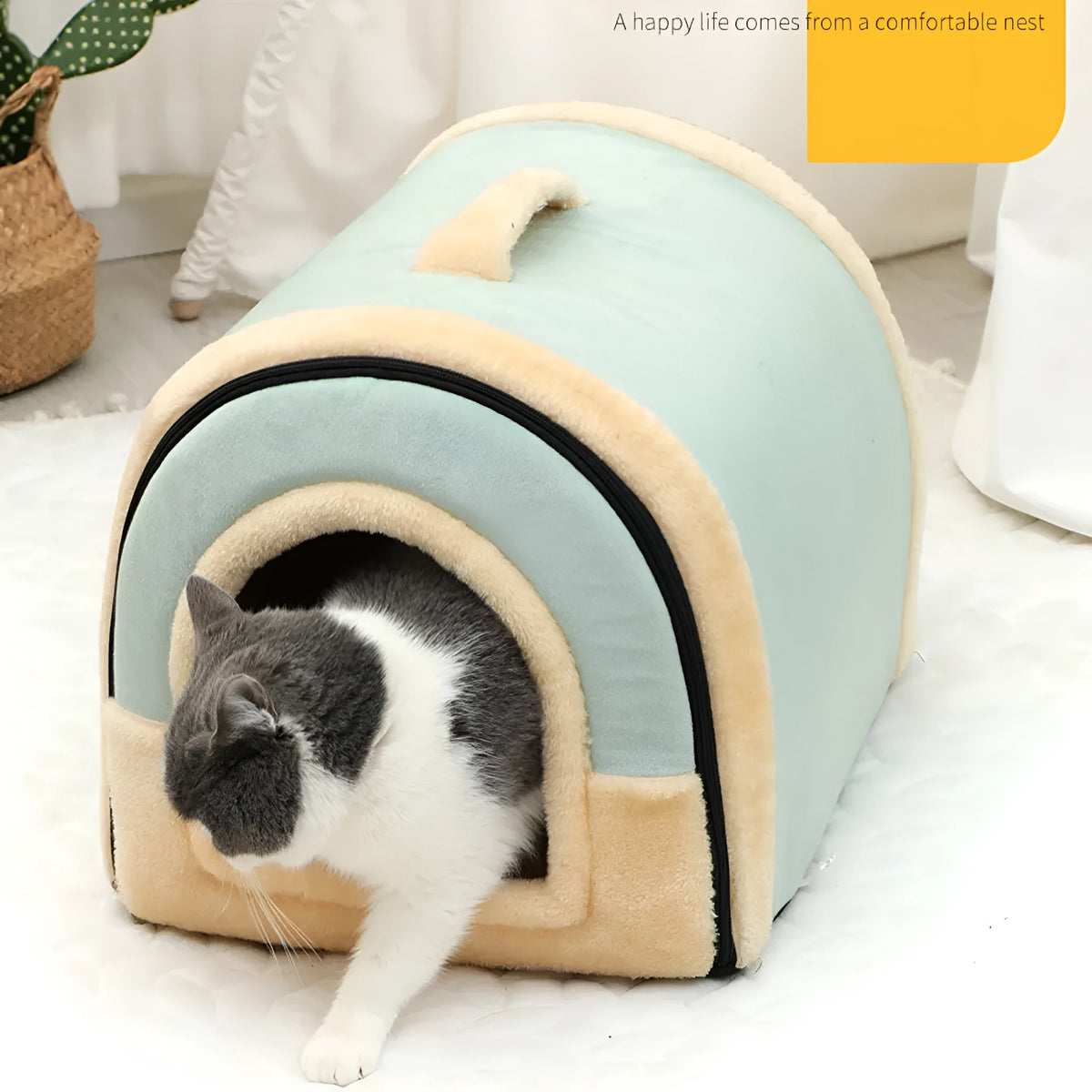 Portable cloth cat kennel with handle in pink with dots, small to medium size