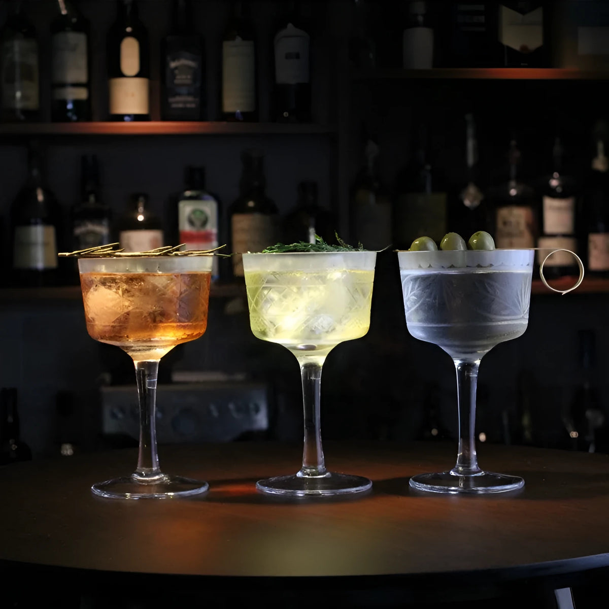 Japanese style crystal martini cup with hand-carved dragon pattern, 101-200ml capacity, retr colour options