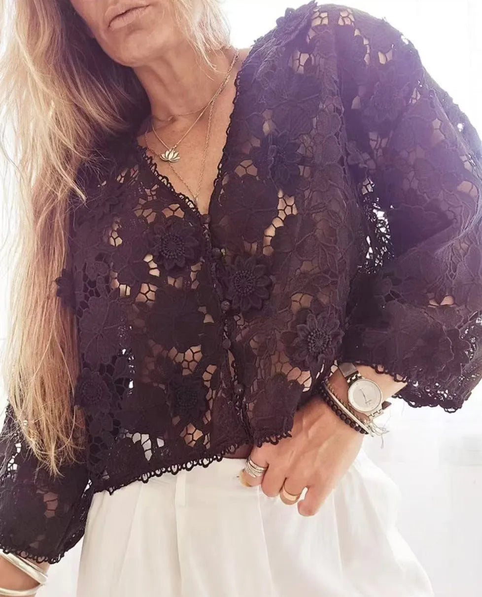 Women's polyester lace cardigan with three-dimensional floral decoration in white colour