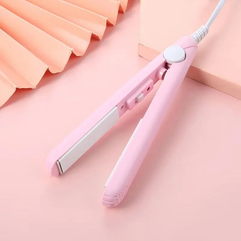 Mini hairdressing splint hair straightener clip and storage box in blue, pink, white, purple, or yellow colours