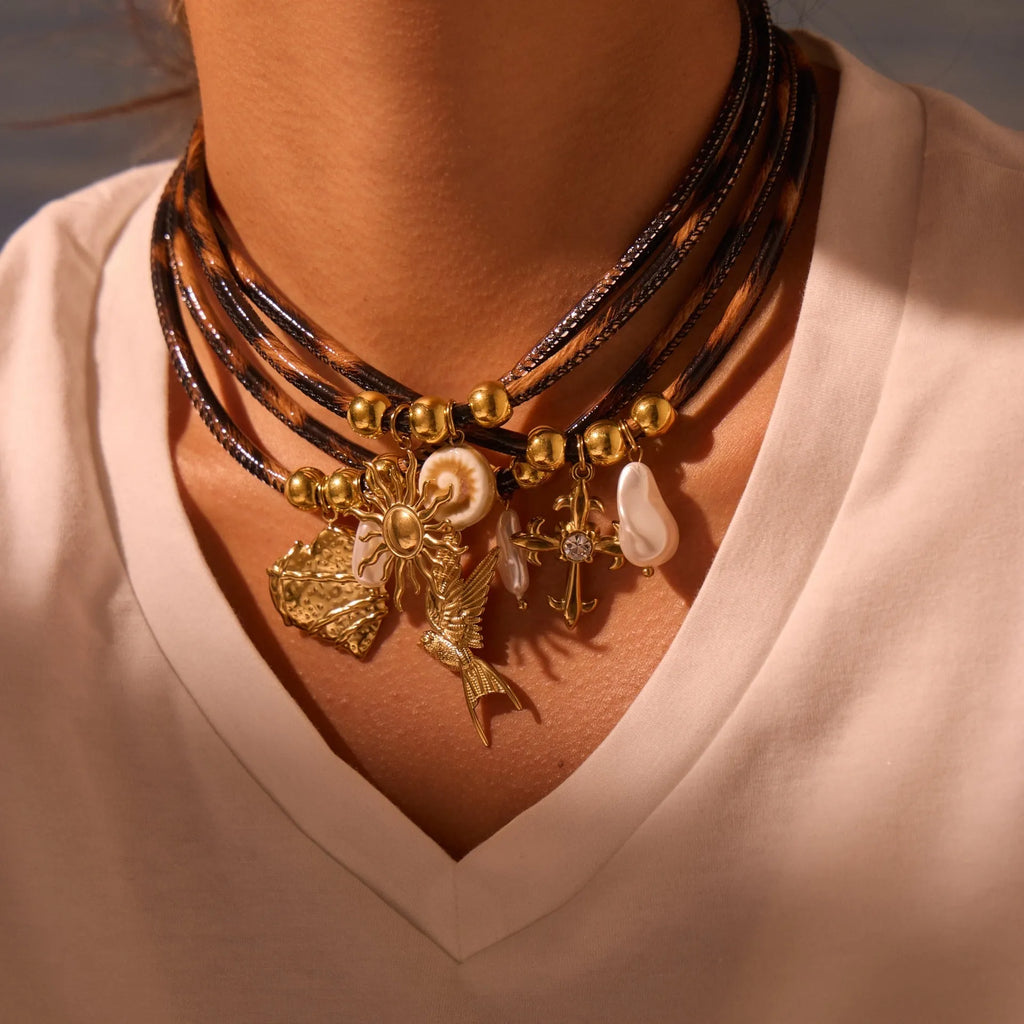 Geometric leopard pendant necklace on adjustable stainless steel chain with 18K gold electroplating