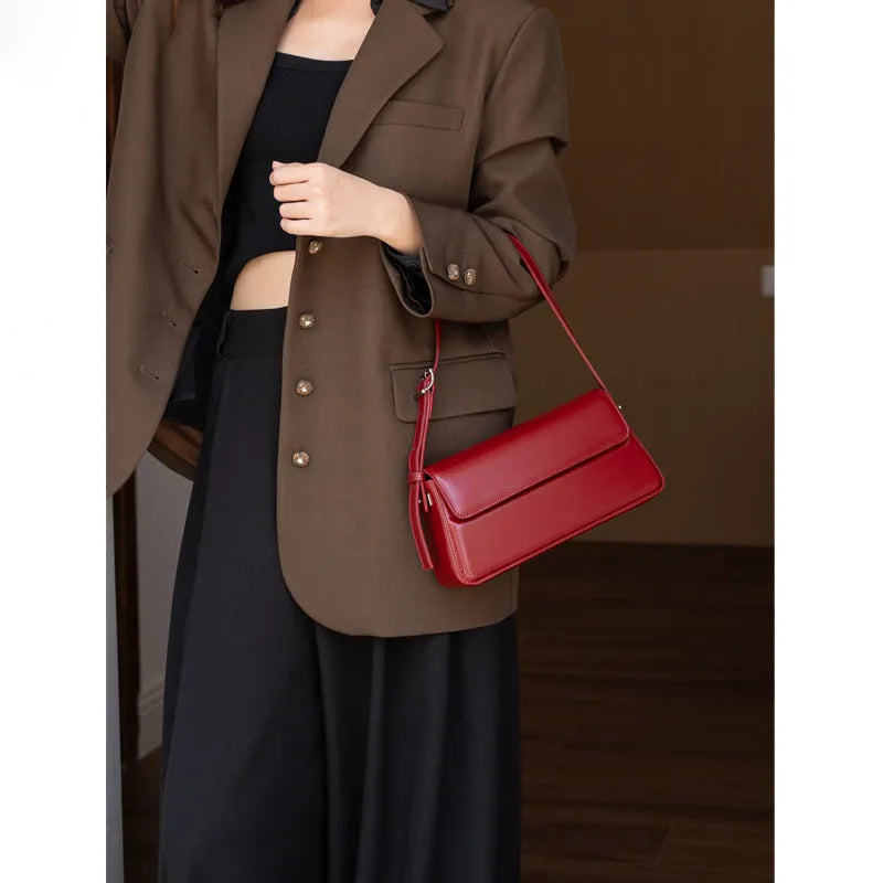 Genuine leather horizontal clamshell shoulder messenger bag medium 24.5cm available in black brown chocolate red