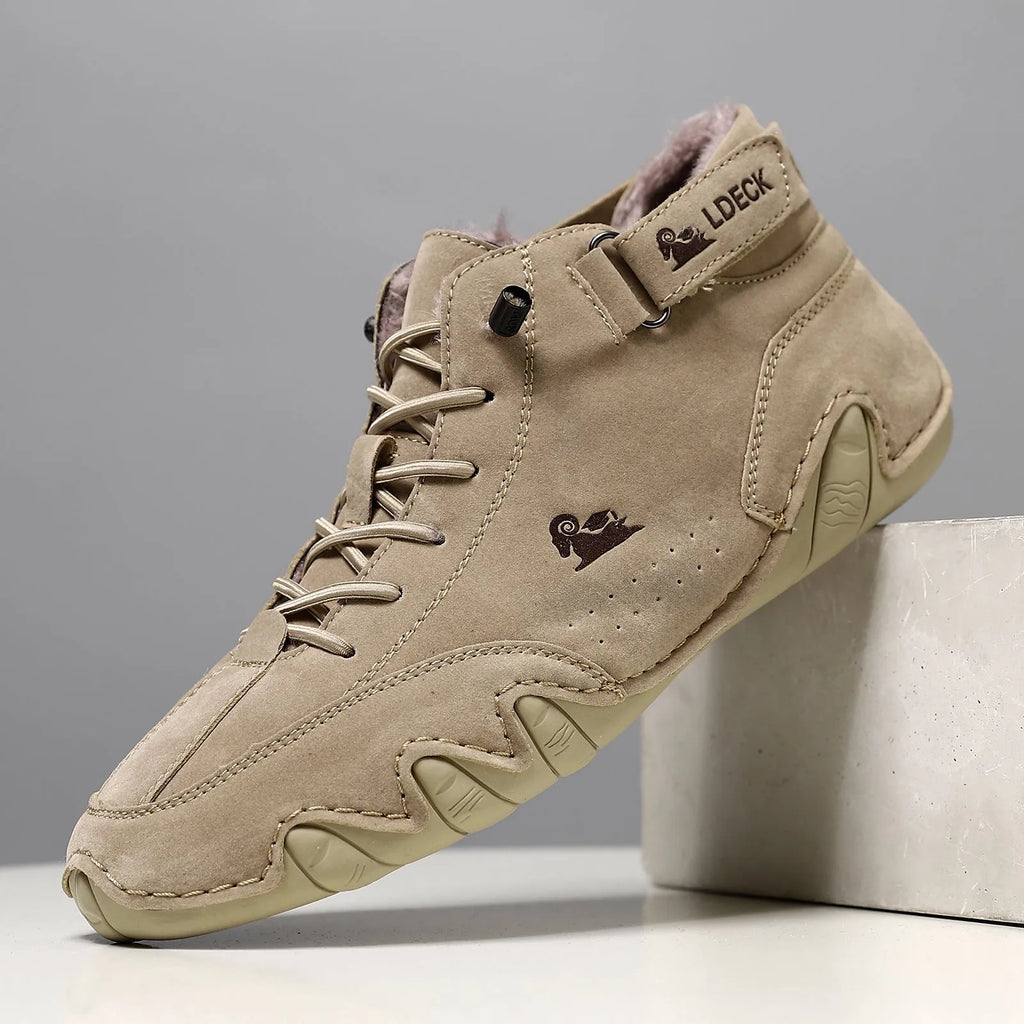 Winter fleece-lined Martin boots in solid colour with rubber sole and elastic band