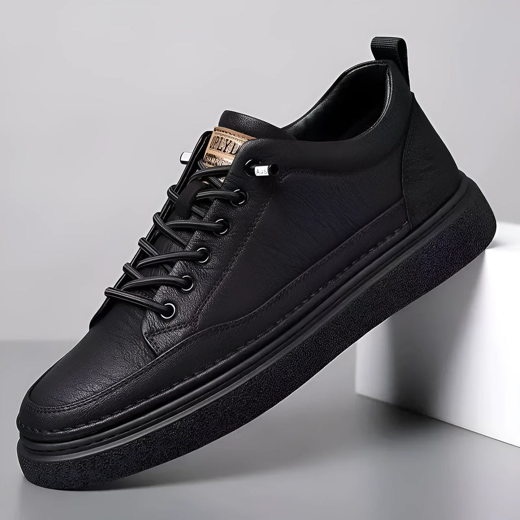 Men's all-match black sports casual loafers with sewing line detail on upper