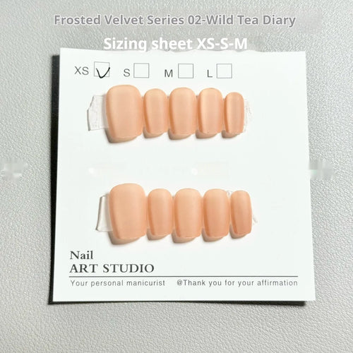 Aurora Cat's Eye false nail art set with frosted velvet texture in sizes XS, S, and M.