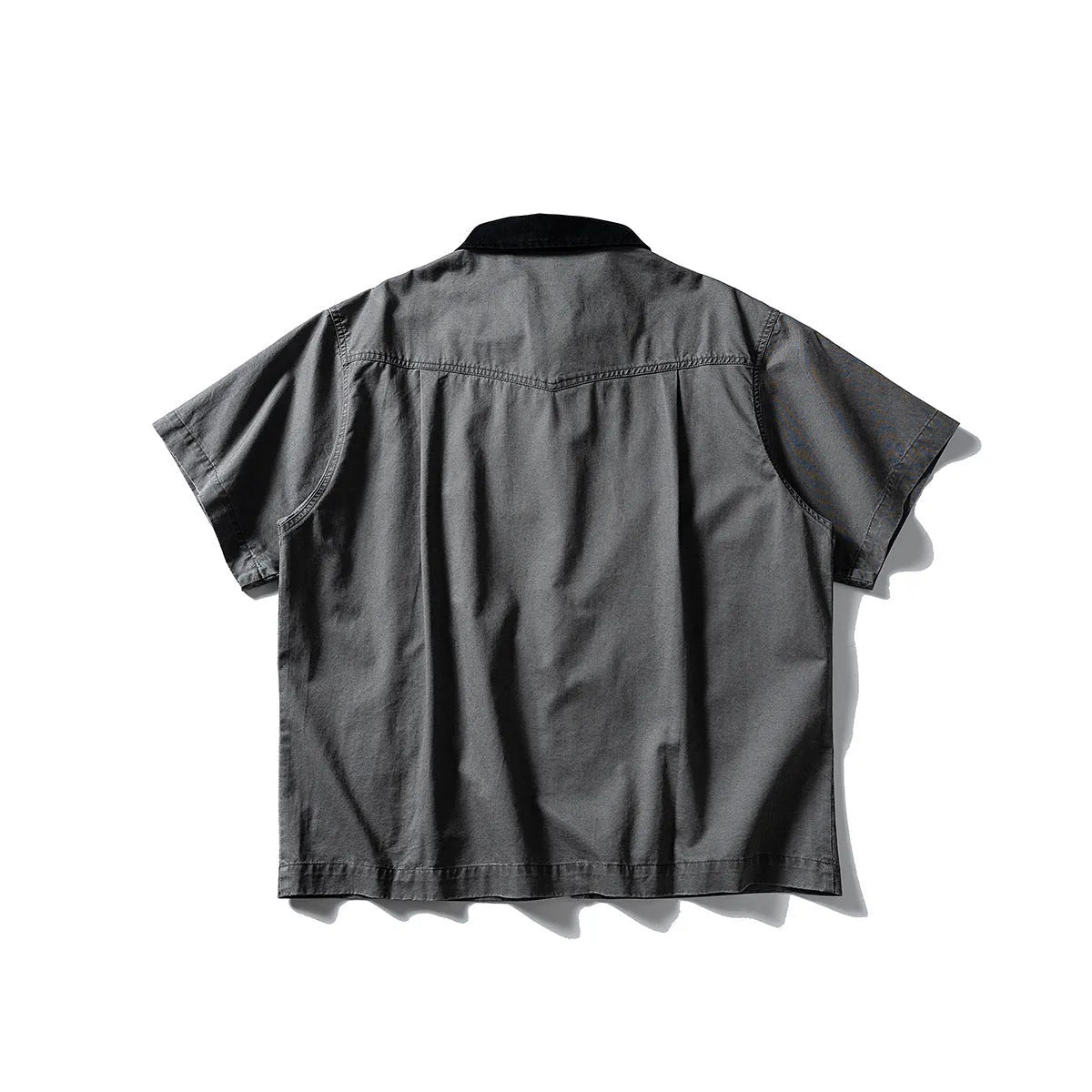 Washed cotton overalls shirt with short sleeves in khaki colour, loose fit for teenage casual wear