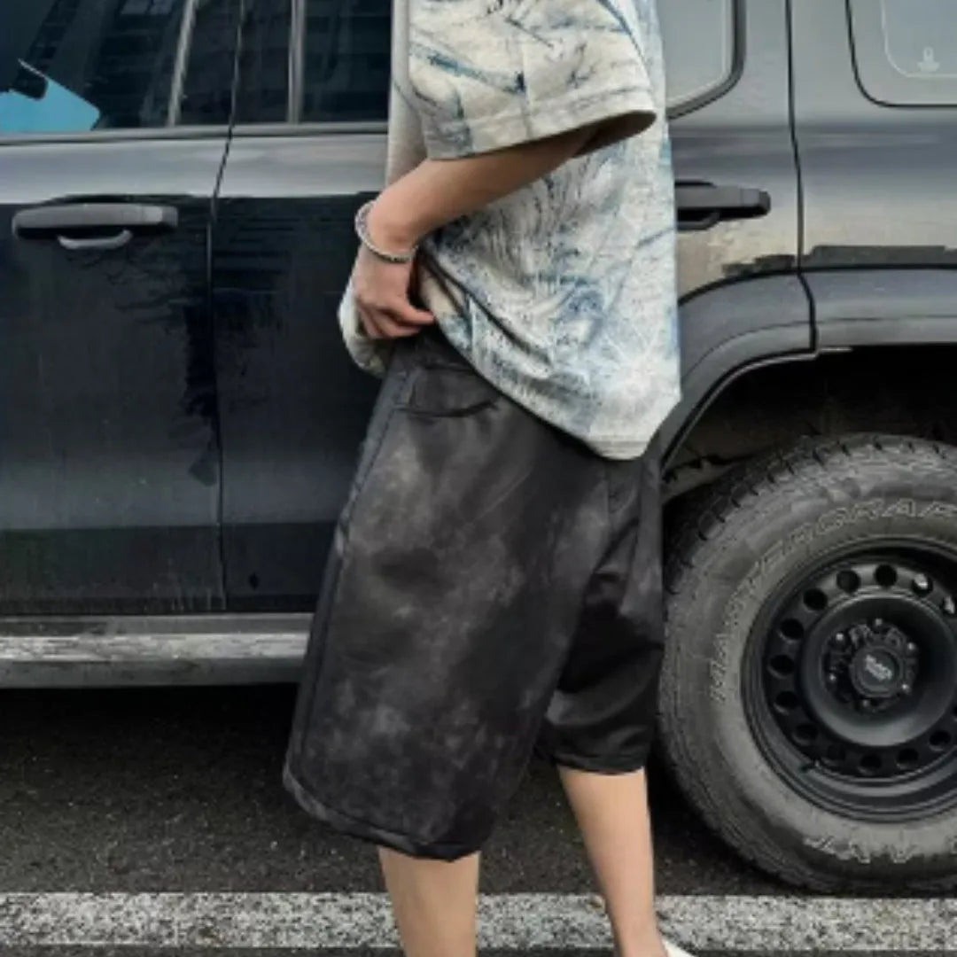 Korean loose-fit polyester t-shirt in solid colour with round neck and short sleeves