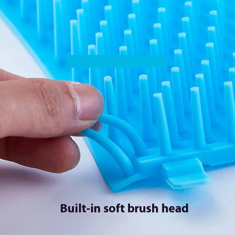 Blue silicone dog paw cleaning wash bucket for pet foot hygiene