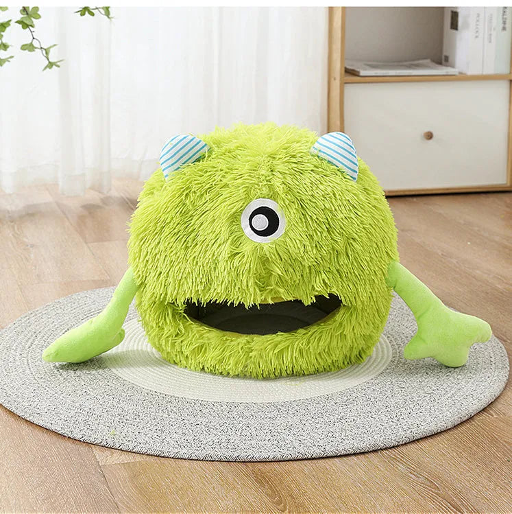 Fluffy round plush cat bed with a non-slip base, shown in three sizes.
