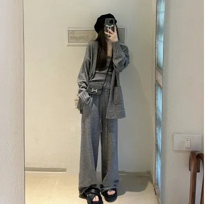 Women's knit cardigan suspender trousers three-piece set in wool blend fabric with loose Japanese Korean style