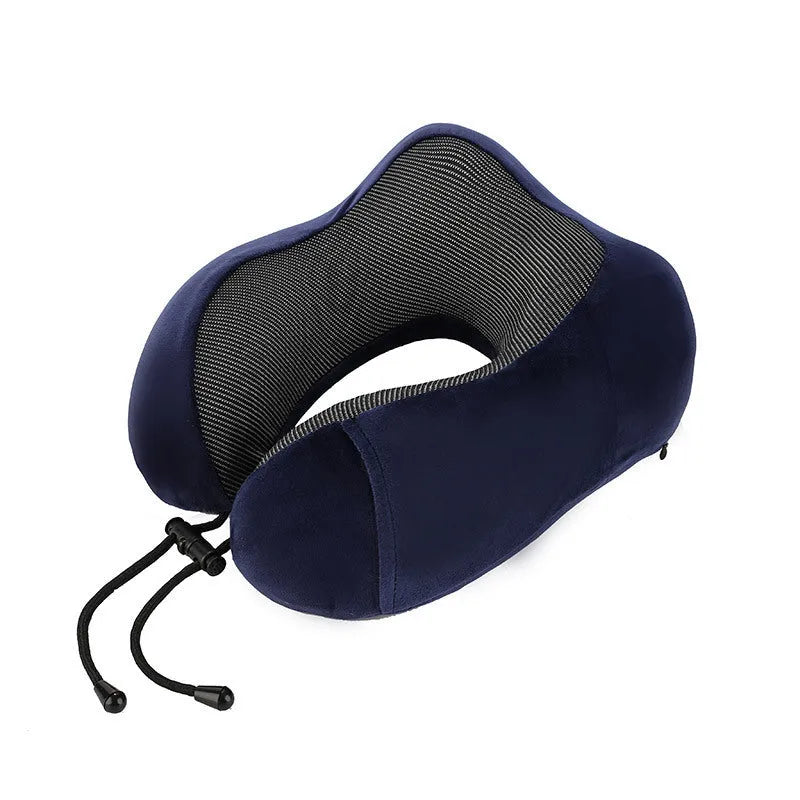 Memory foam U-shape travel neck pillow in light gray with magnetic closure, 30x25x15cm