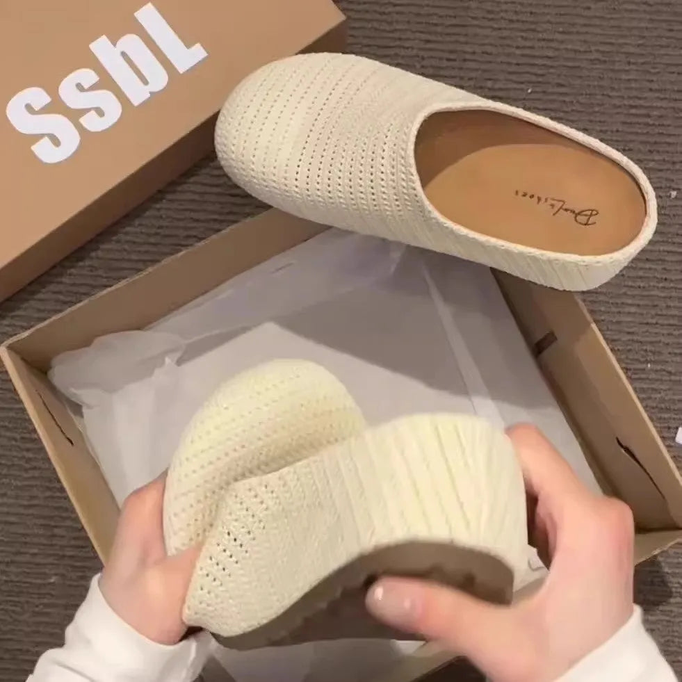 Women's non-slip baotou boken slippers in cloth with rubber sole, showing colour options and round toe design