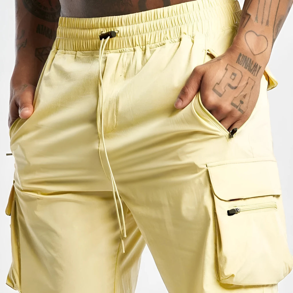 Black men's elastic fitness shorts with quick-dry lining for running and gym workouts