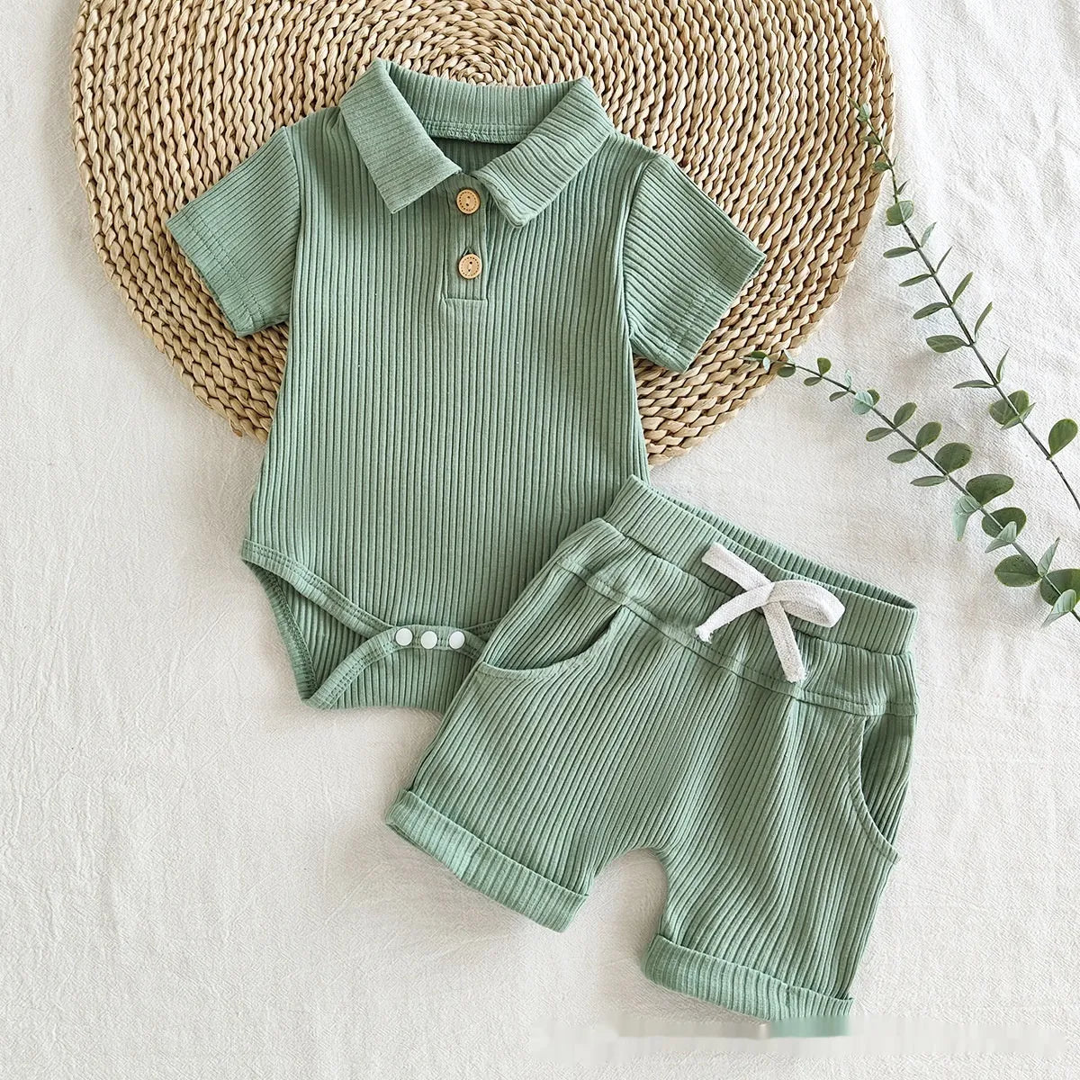 Boys' short sleeved Kazakhstan two-piece polyester suit with letter pattern in army green and navy blue