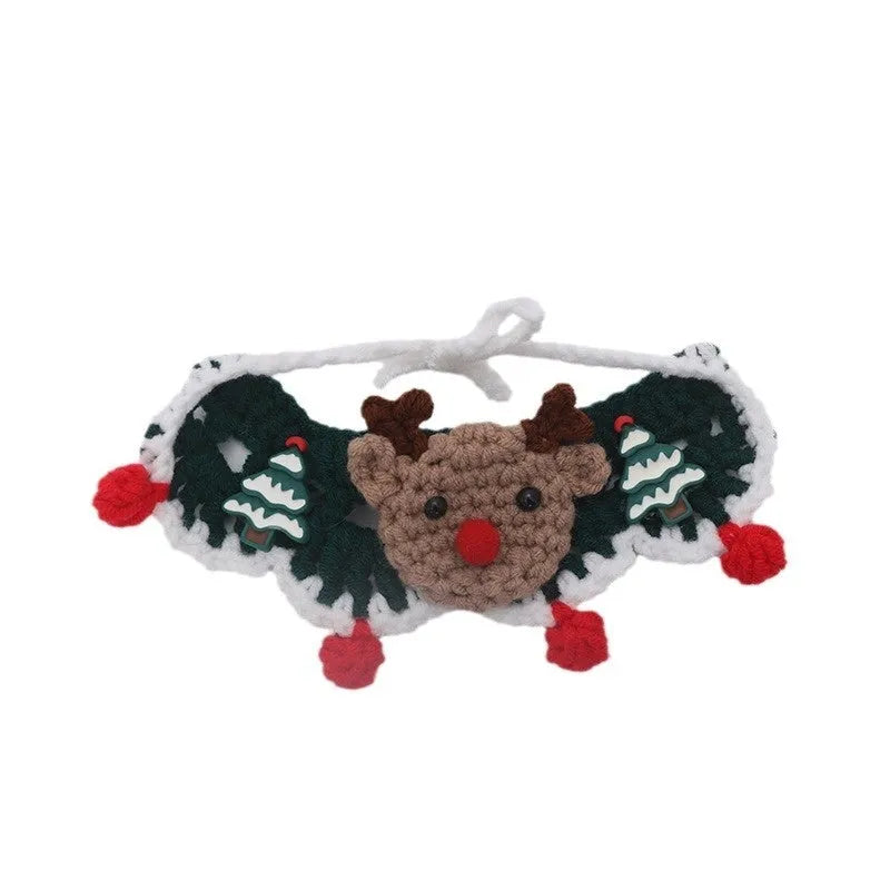 Christmas pet scarf collar with wool construction and festive patterns for dogs and cats