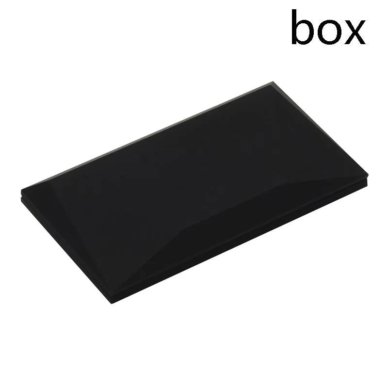 Red heart-shaped rotating ring box with 3D love motif and rose decoration for jewellery packaging