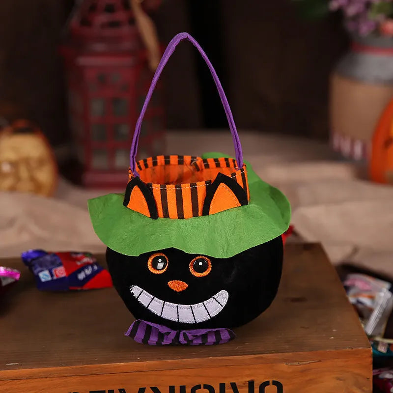 Square 16cm Halloween candy bag with pumpkin, witch, vampire, or black cat design.
