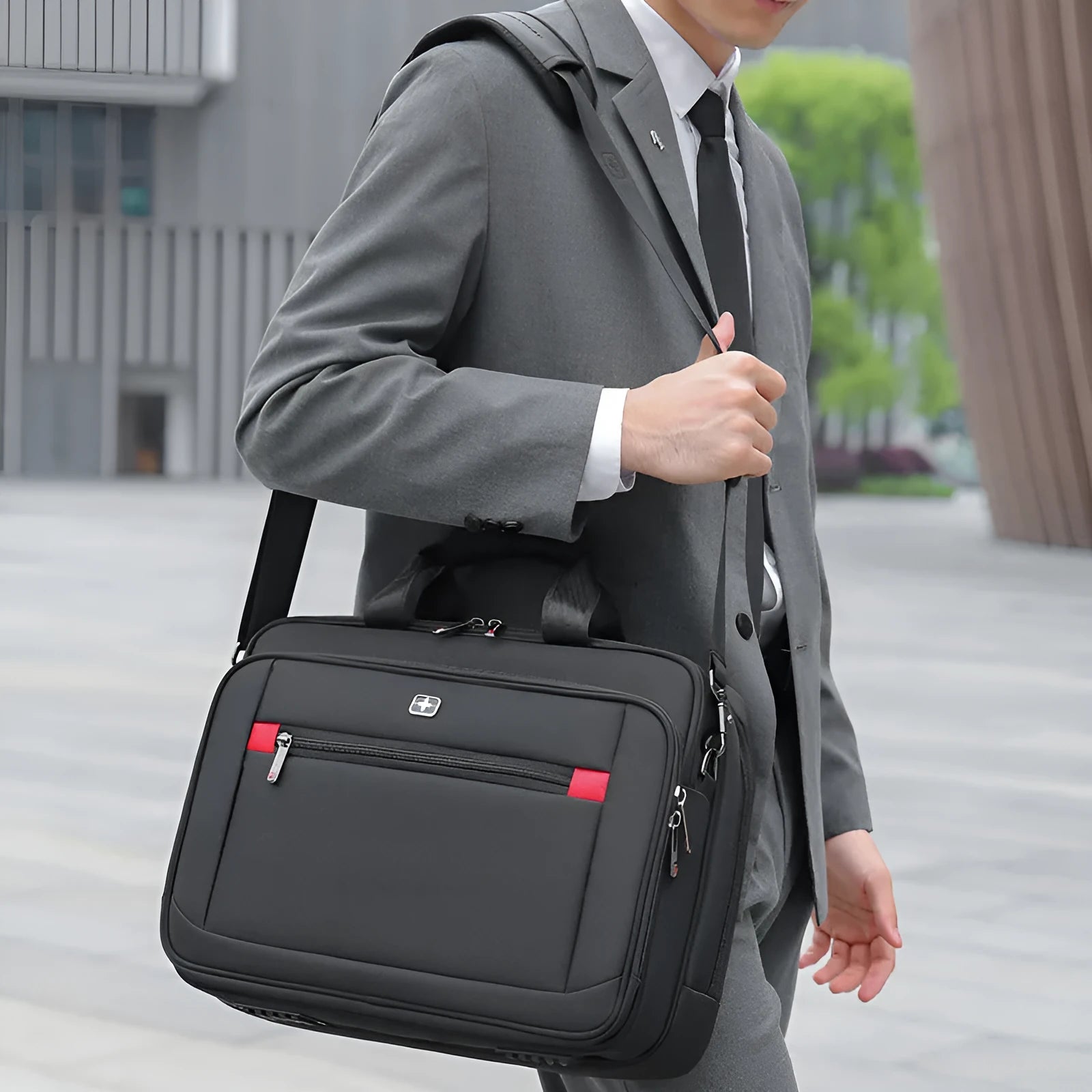 Black Oxford fabric one-shoulder messenger bag for men with urban simplicity style and polyester lining