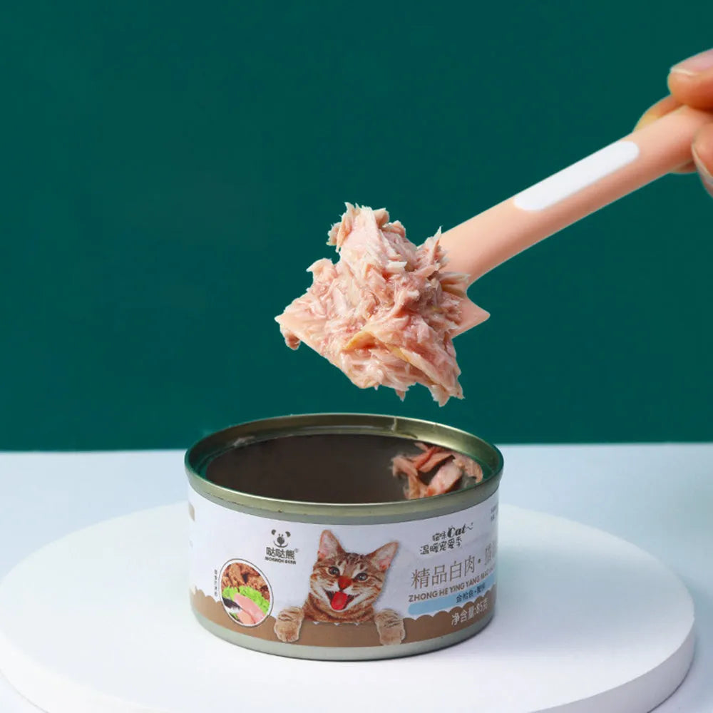 Long-handle pet feeding spoon with right-angle design for canned wet food
