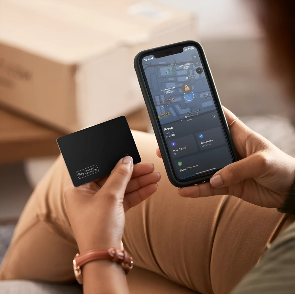 Black ultra-thin Apple anti-loss card with wallet-sized dimensions and MFI certification