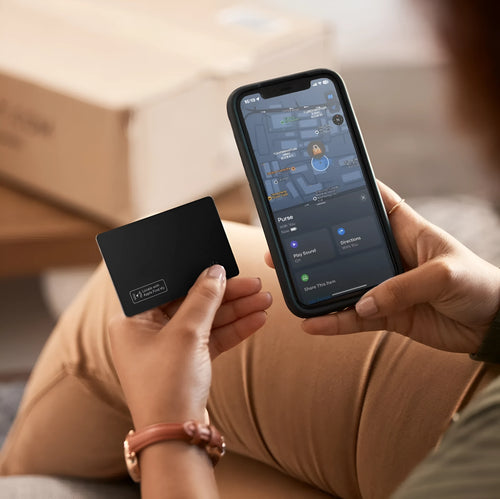 Black ultra-thin Apple anti-loss card with wallet-sized dimensions and MFI certification