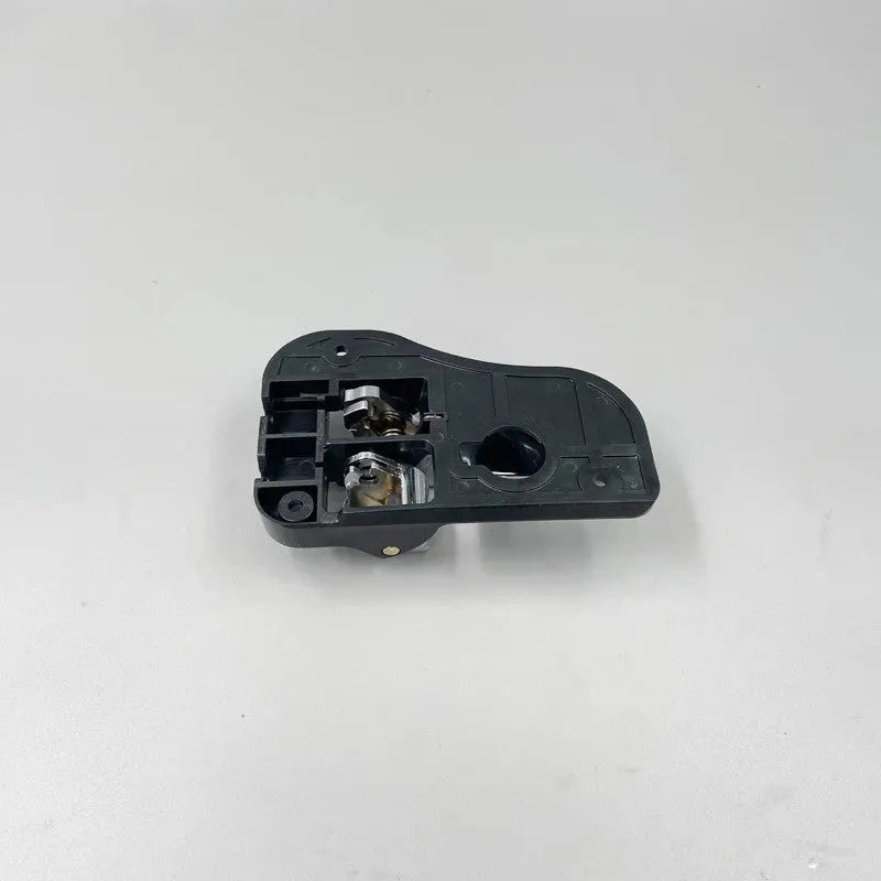 Hyundai Tucson interior door handle replacement in black-beige plating