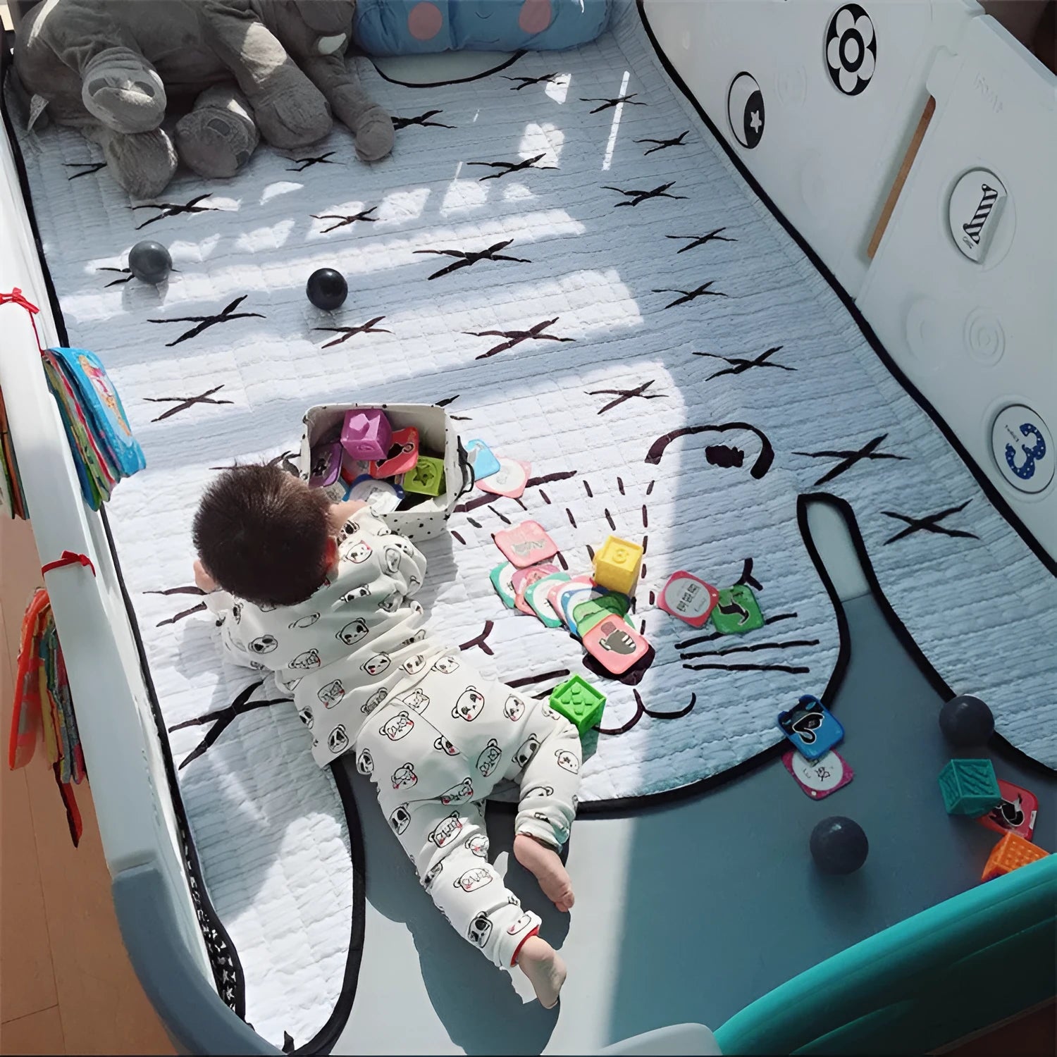 White tiger cotton baby play mat on floor with soft textile surface 130x190cm