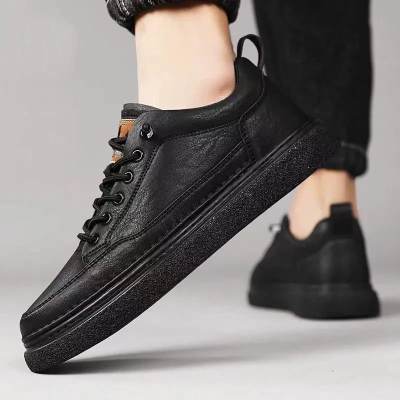 Men's all-match black sports casual loafers with sewing line detail on upper