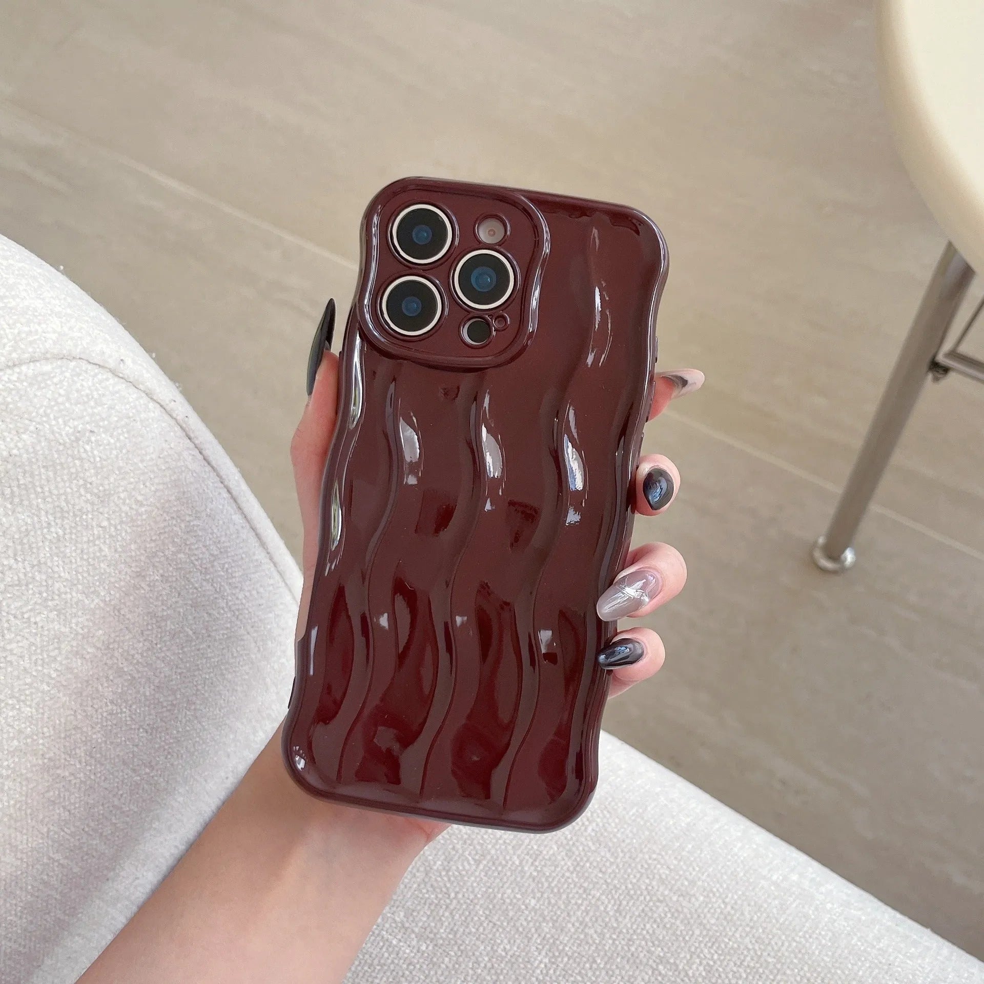 Electroplated wave stripe protective back cover case for iPhone 17 in various colours.