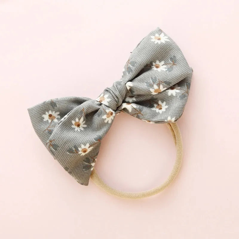 Children's knotted bow hair ring in cloth fabric with Snow White Princess printing
