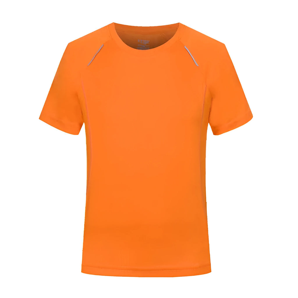 Slim fit quick-drying T-shirt in polyester viscose blend fabric with round neck and short sleeves