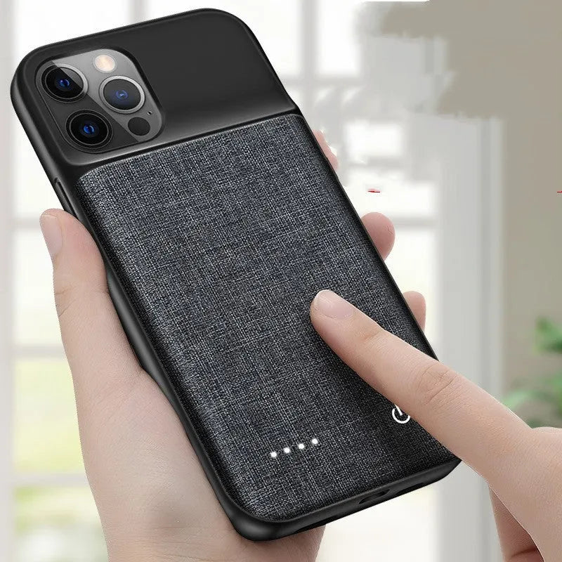 Black oxford cloth wireless power bank phone case for iPhone 11 to 13 series measuring 167x70x18mm