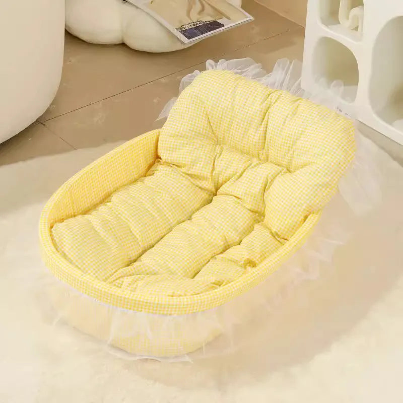 Cloth pet mat for dog kennel in warm yellow, size 60x40cm, with soft fabric surface