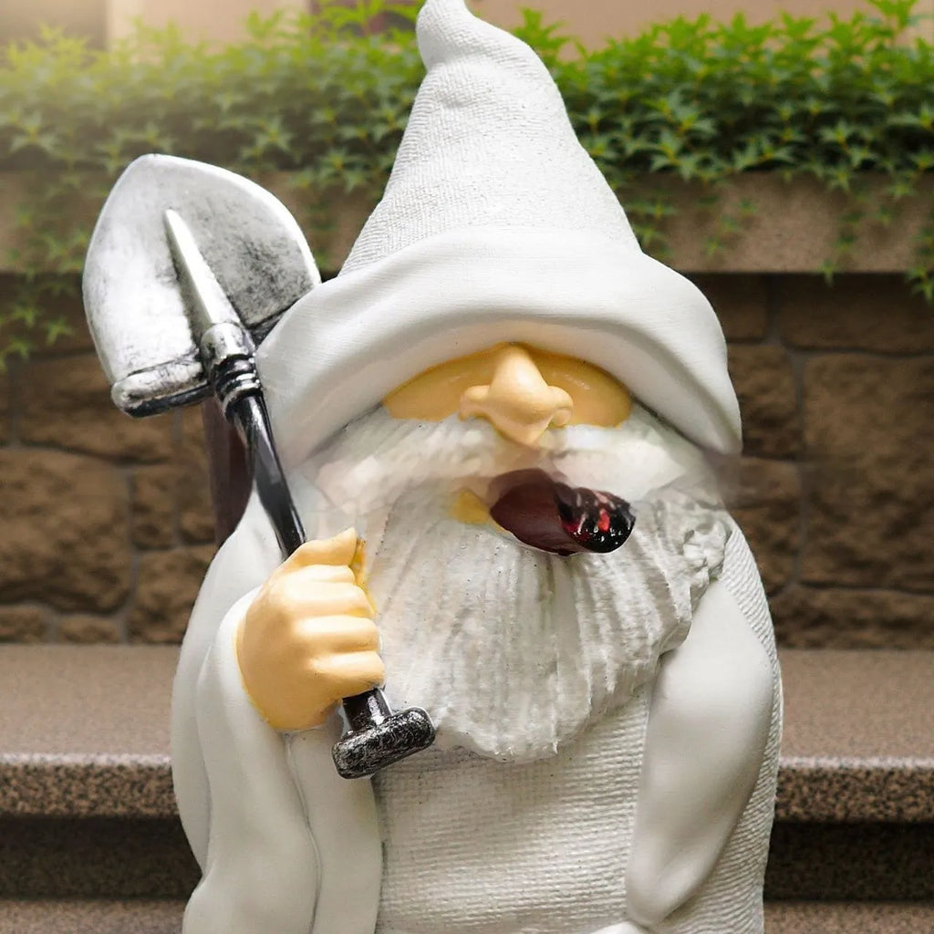 Smoking shovel dwarf Christmas garden resin ornament for outdoor decoration