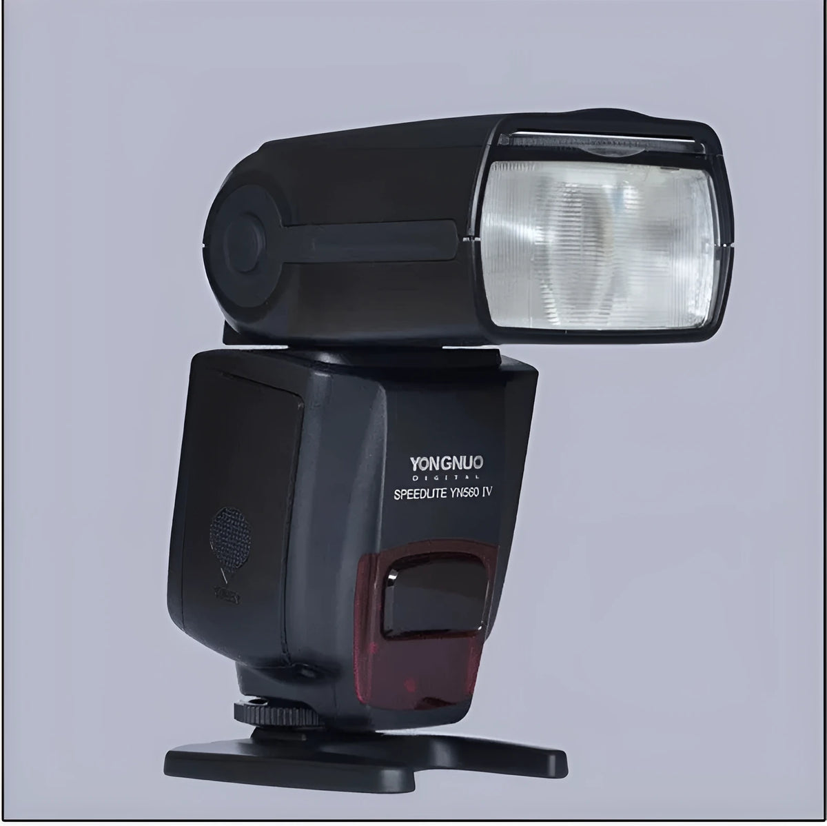 Black universal camera flash with 58 guide number and 2.4G radio for Canon Nikon