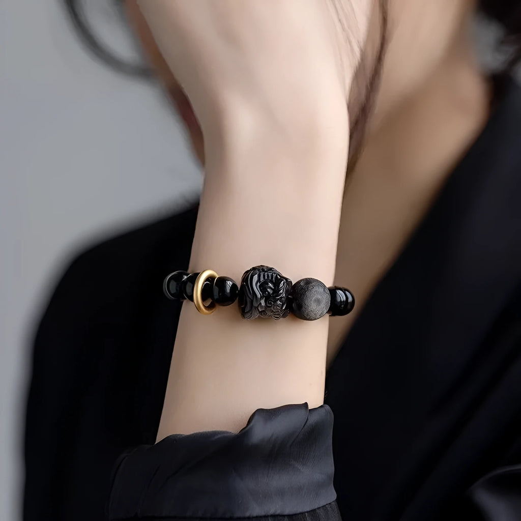 S519 colour resin fashion bracelet for men and women on a white background.