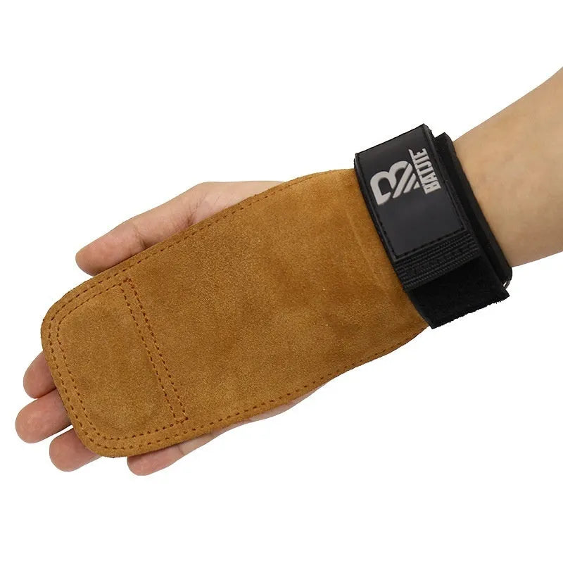 A pair of brown fitness wrist protector bands for pull-up and horizontal bar training.