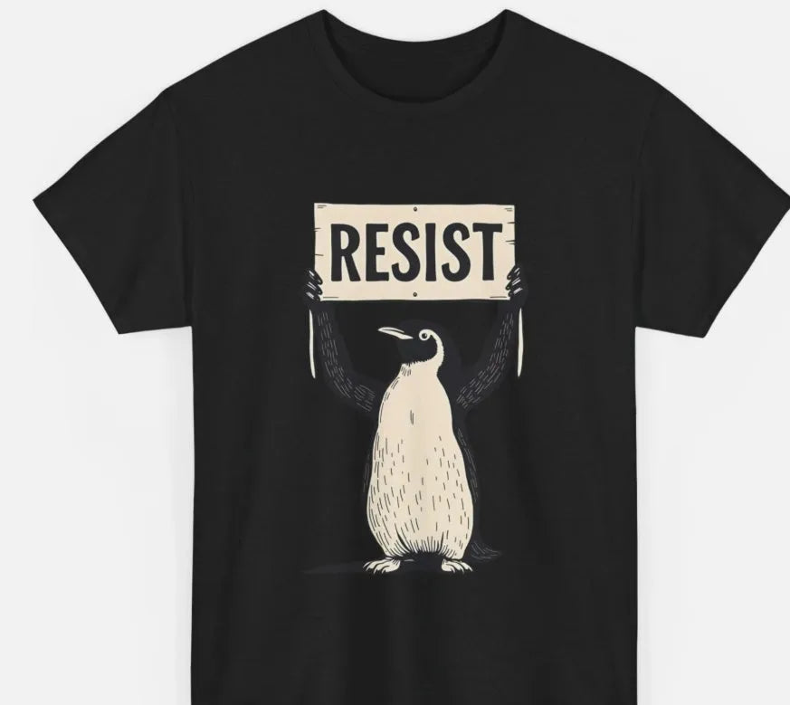 100% cotton summer T-shirt with loose short sleeves in black, green or white colours