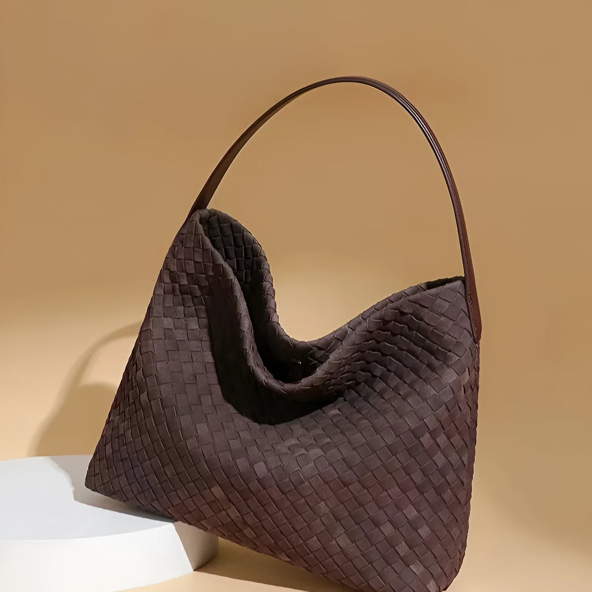 Arrival large-capacity women's woven handbag in PU leather, horizontal rectangular shape, vintage style, available in multiple colours