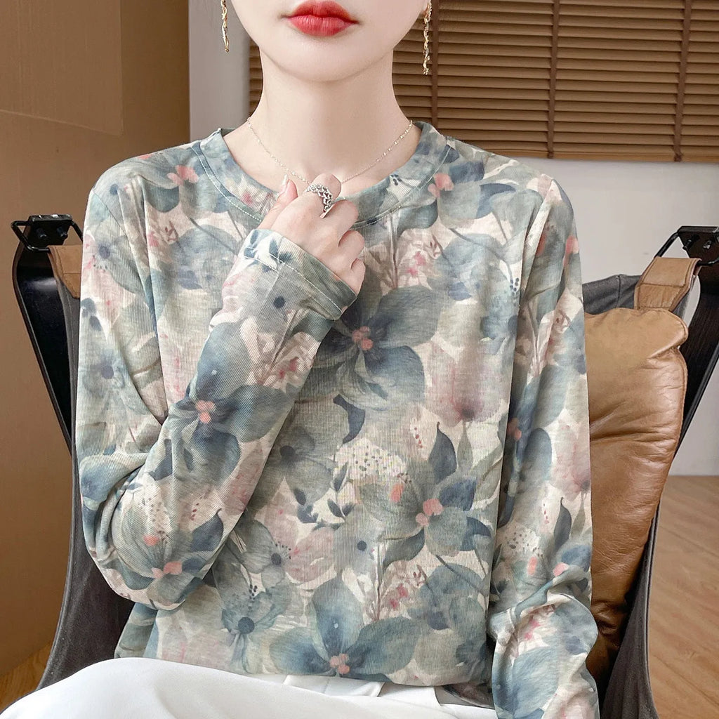 Women's round neck pullover shirt in Tencel cotton blend with floral print design