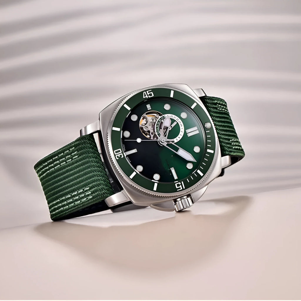 Fully automatic mechanical sports watch with black nylon leather strap, 43mm dial, night light, and calendar display