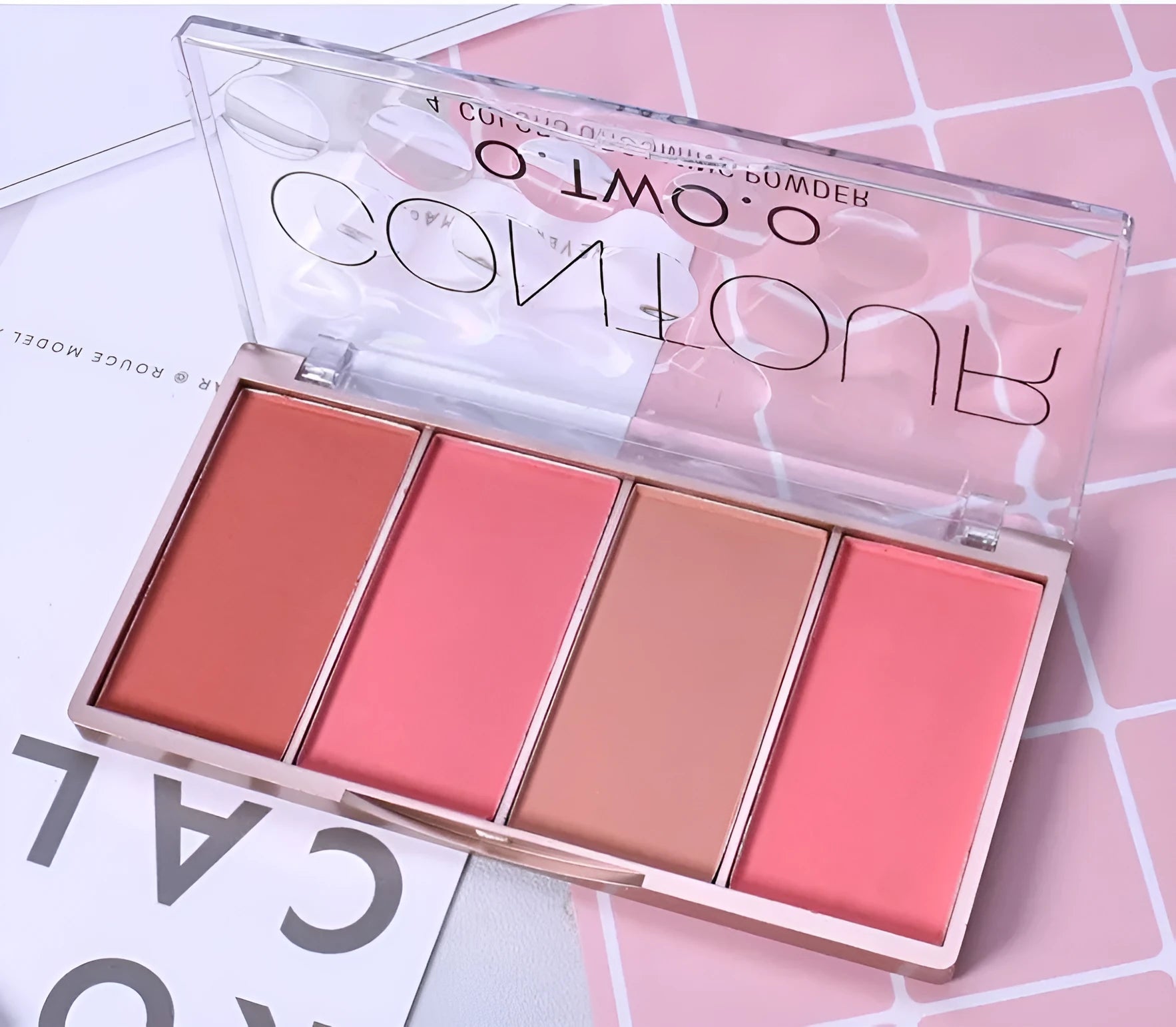 Rose gold four-colour highlight blush palette conditioning disc with pearl white highlighter, blush, and bronzer shades