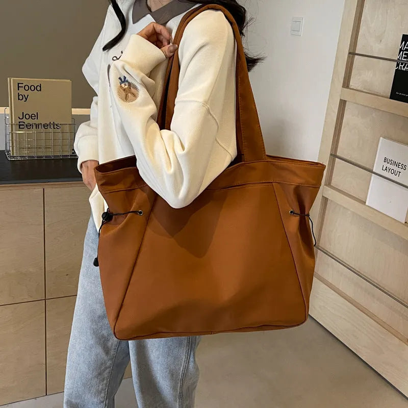 Soft Oxford cloth folding tote bag in a street-trend style, shown in one of its five colour options.