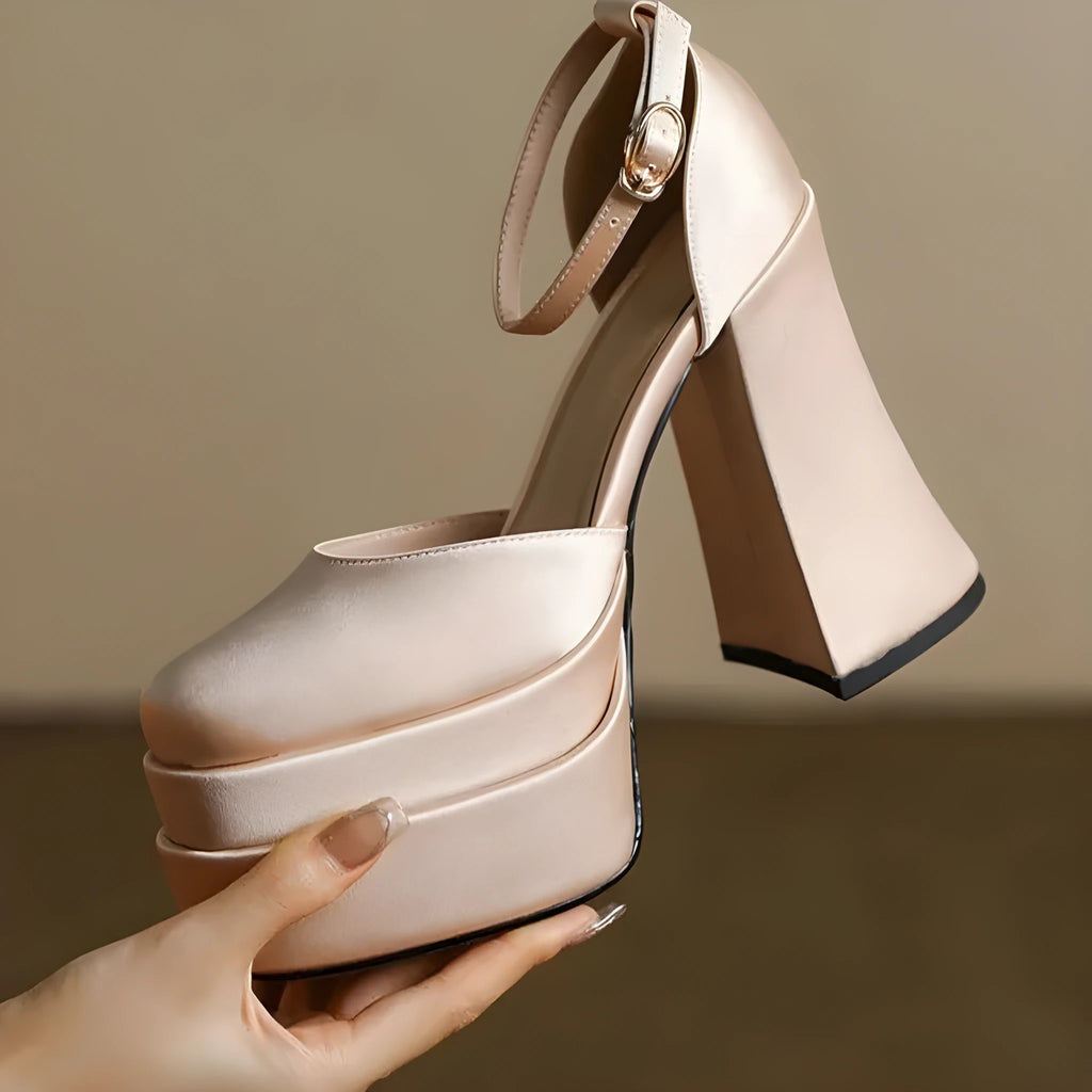 Women's white platform high heels with a chunky heel, round toe, and waterproof PU upper.