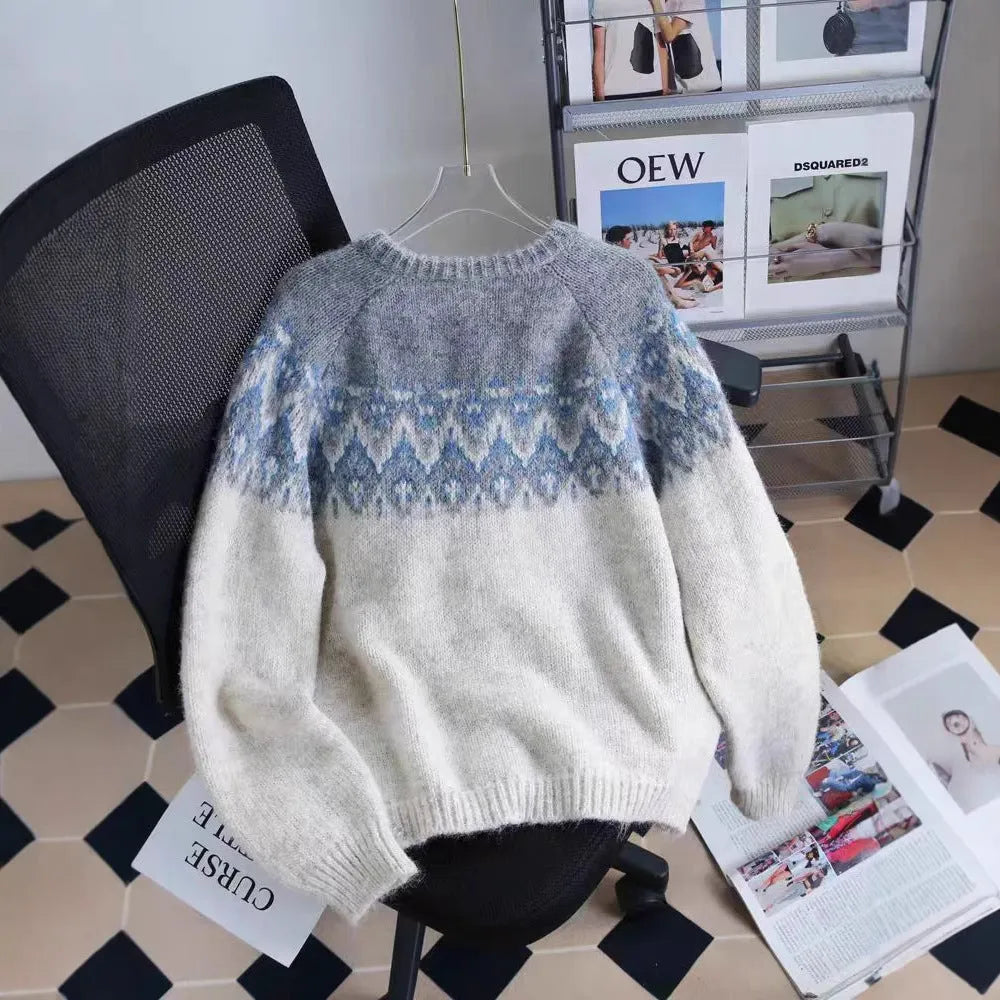 Women's loose fit polyester jacquard sweater coat in milky white