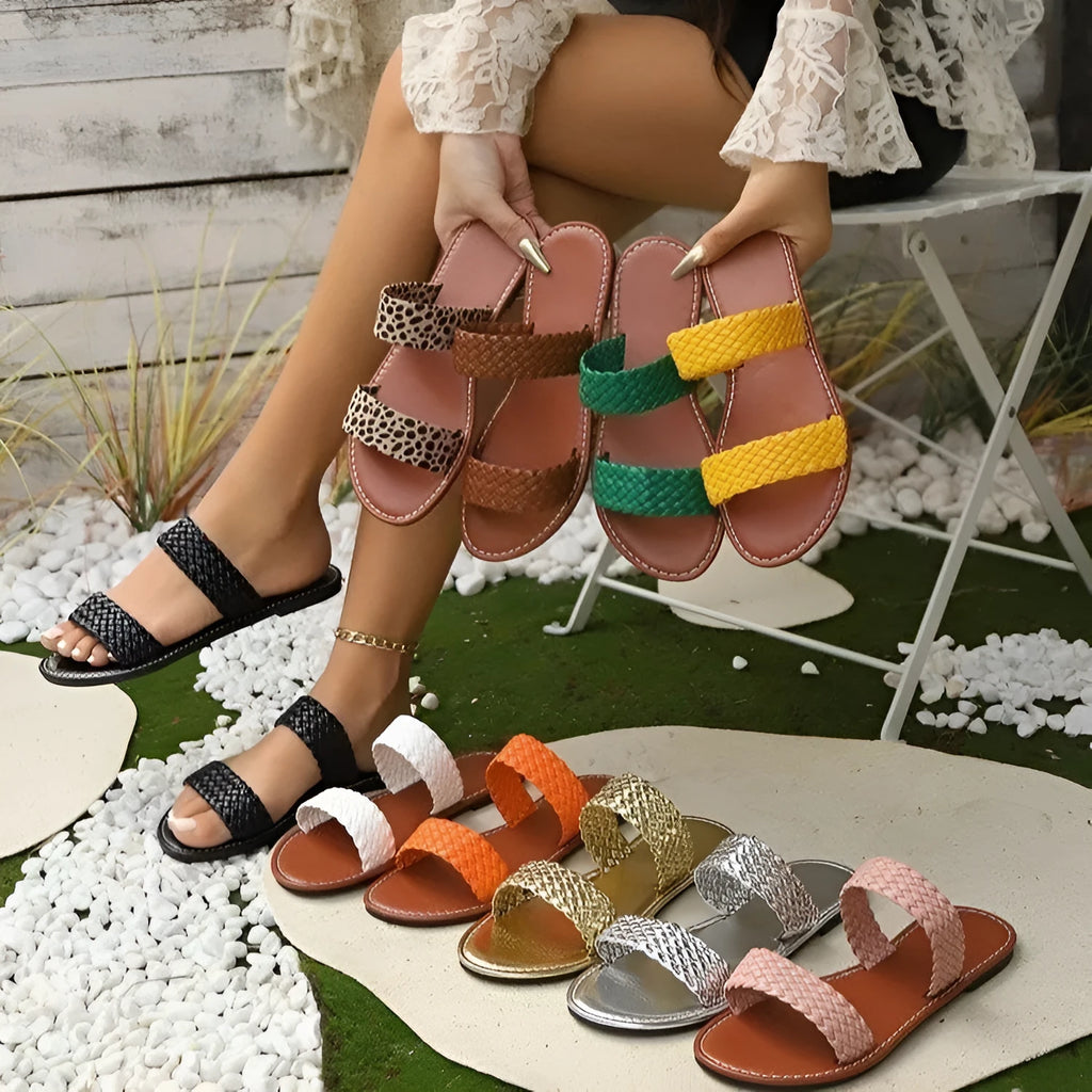 Plus size women's woven beach slipper in synthetic leather, shown in a choice of colours.