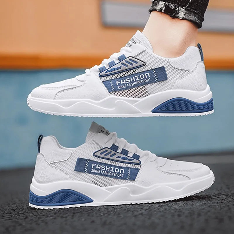 Men's casual mesh breathable sports shoes in blue with round toe and lace-up closure