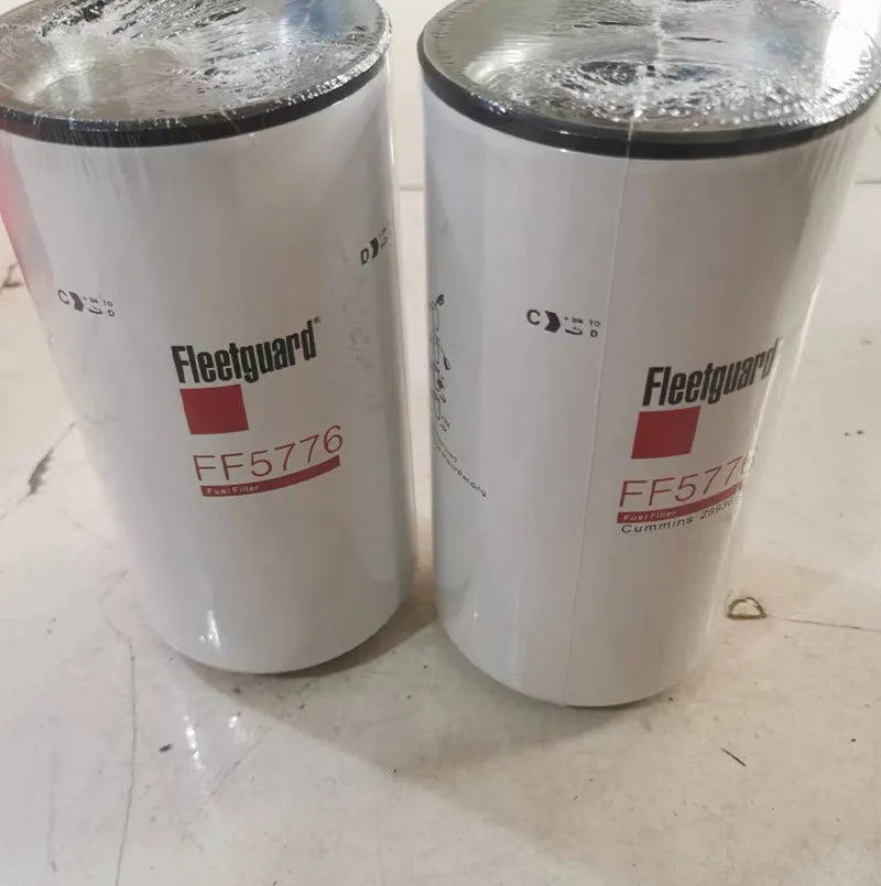 Glass fibre folding oil filter element with 32mm connections for industrial filtration systems